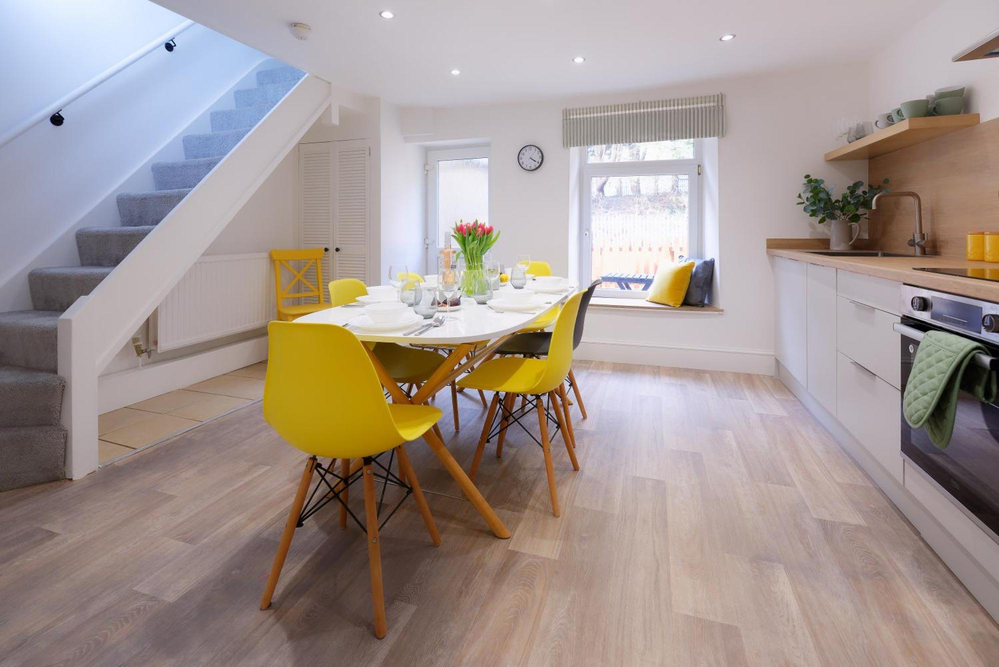 Stayright 3 Bed Home Near Hiking Trails & Parks Llwynypia 외부 사진