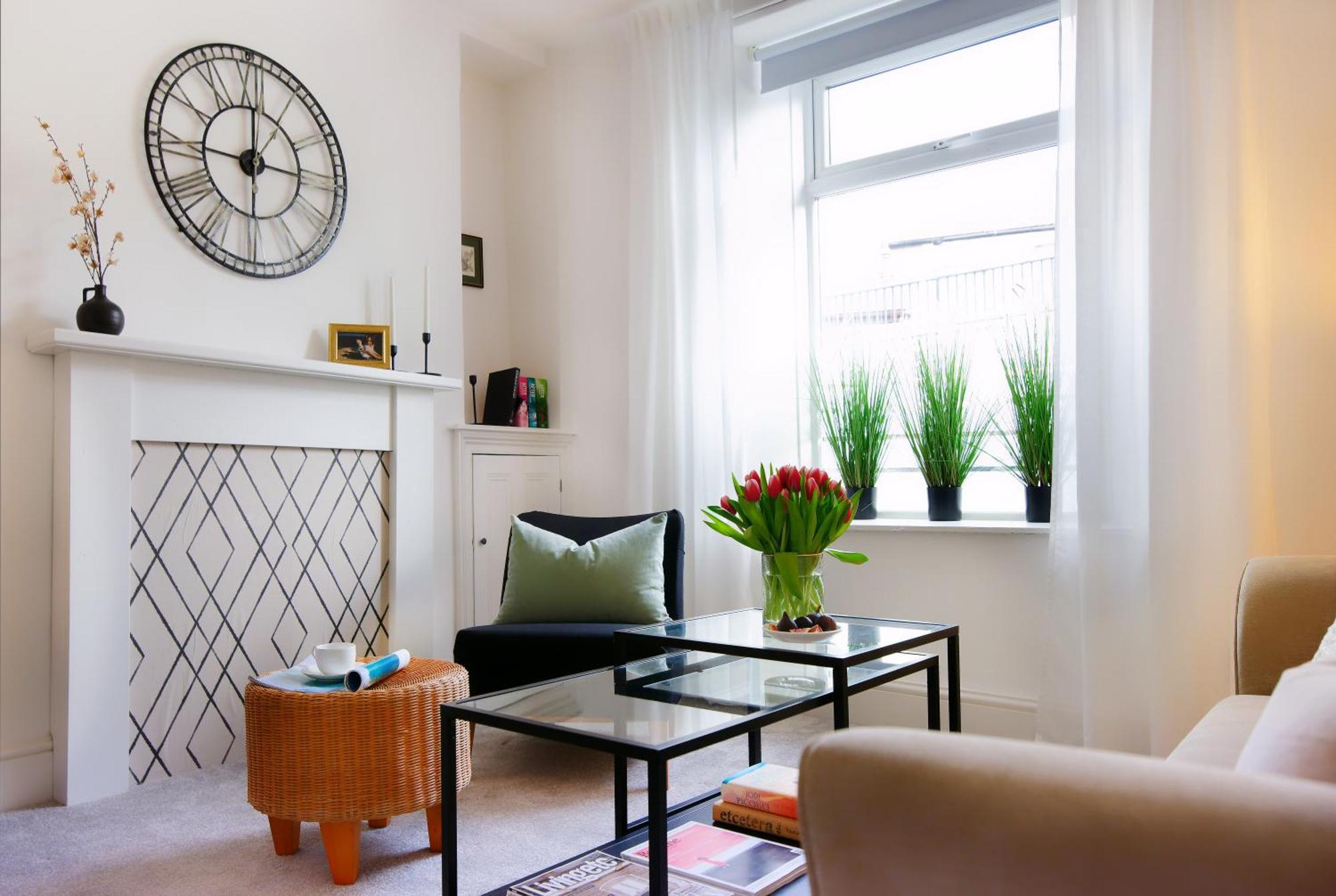 Stayright 3 Bed Home Near Hiking Trails & Parks Llwynypia 외부 사진