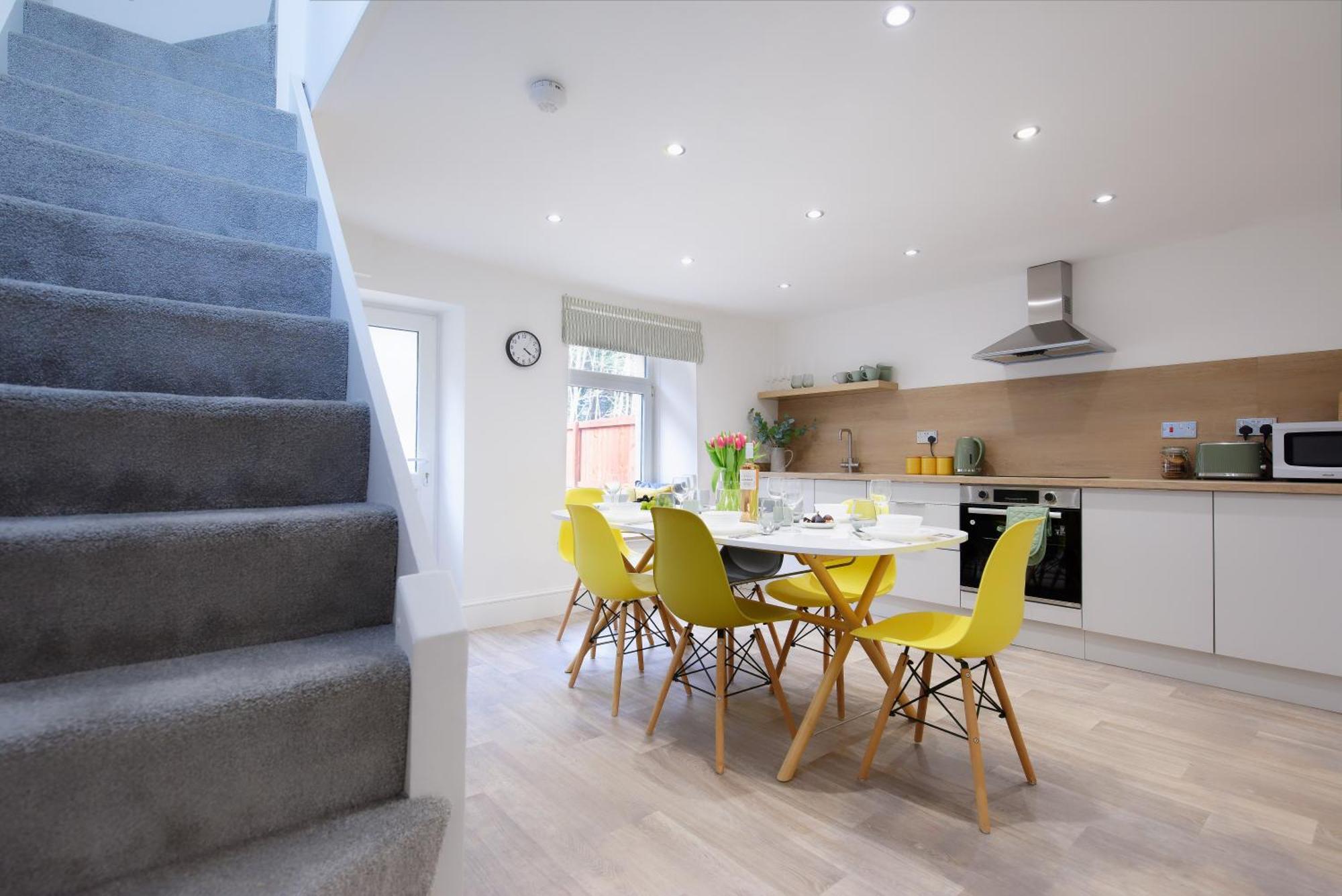 Stayright 3 Bed Home Near Hiking Trails & Parks Llwynypia 외부 사진